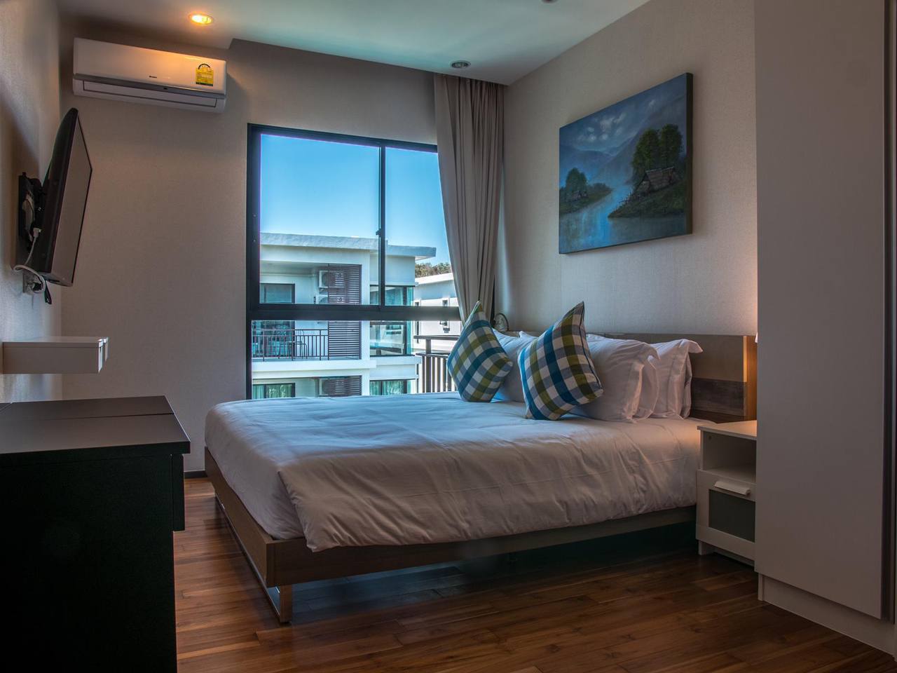 Аренда еврооднушки на набережной