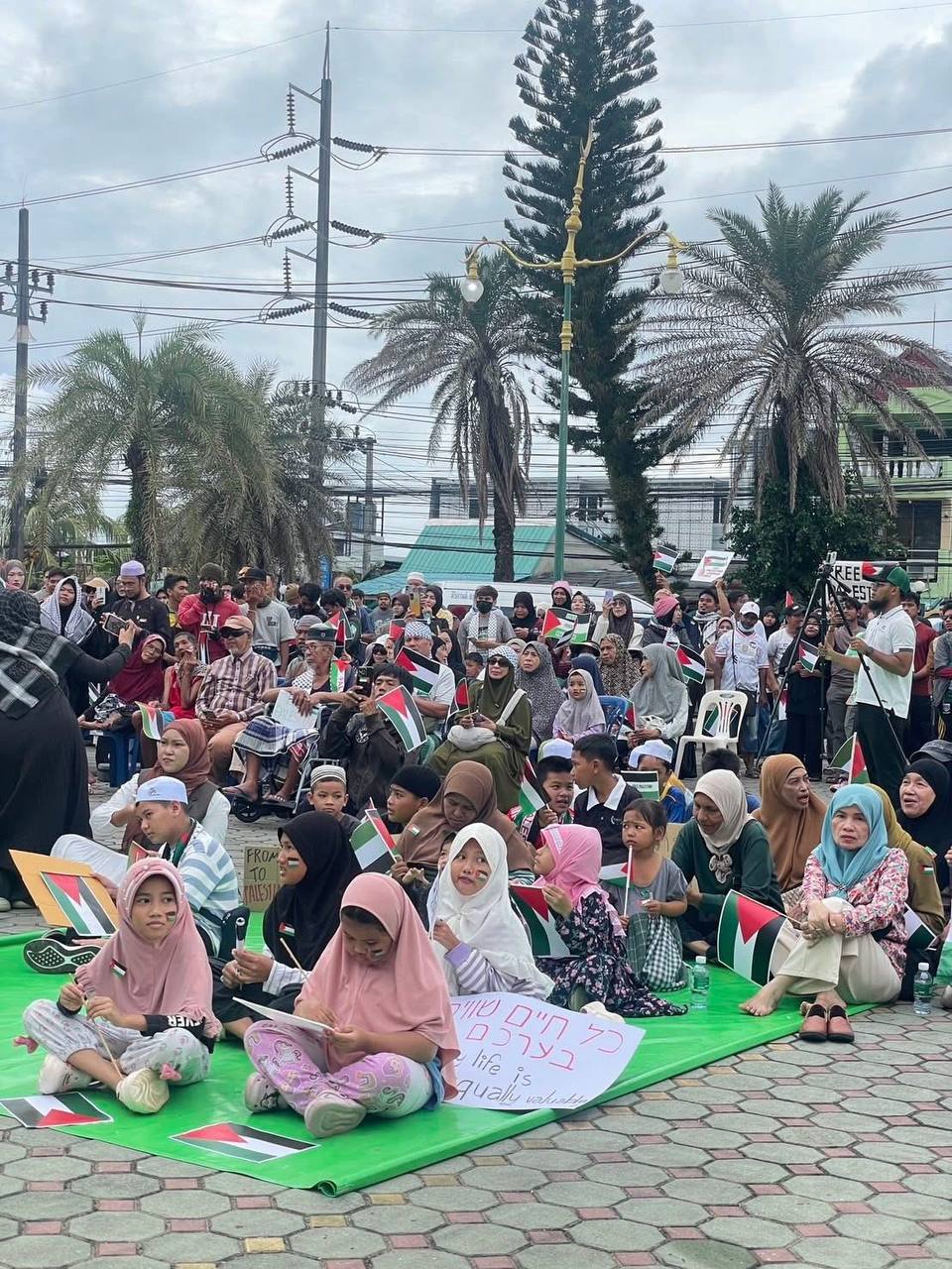 Протест против израильских туристов на Пхукете