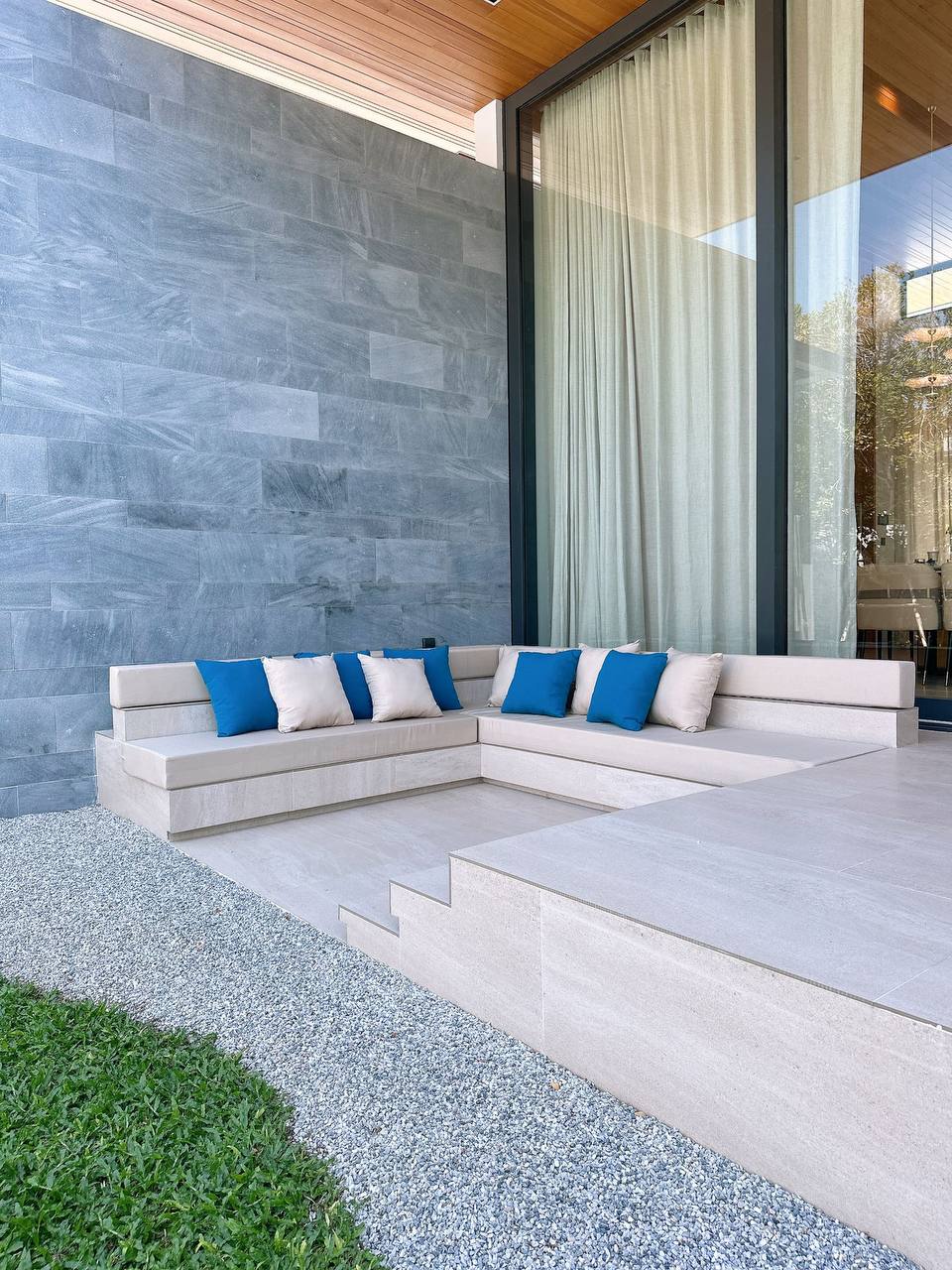 Продажа шикарной виллы на Новый год