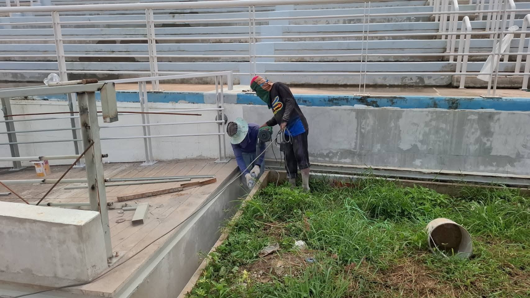 Мэр Паттайи проверяет строительство стадиона