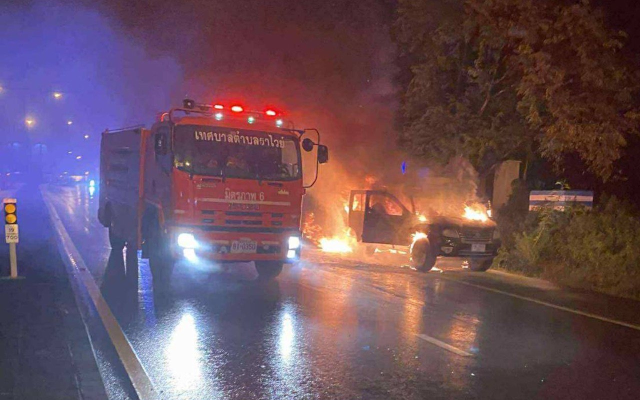 Внедорожник сгорел на Пхукете