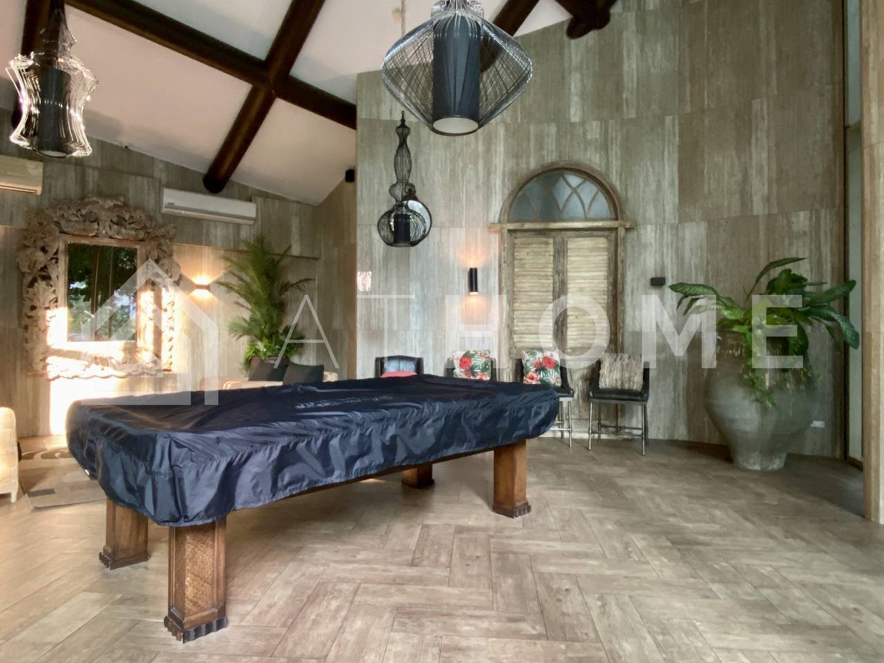 Аренда 1-бедрумного апартамента у пляжа