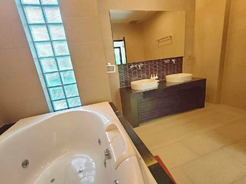 Аренда виллы с бассейном