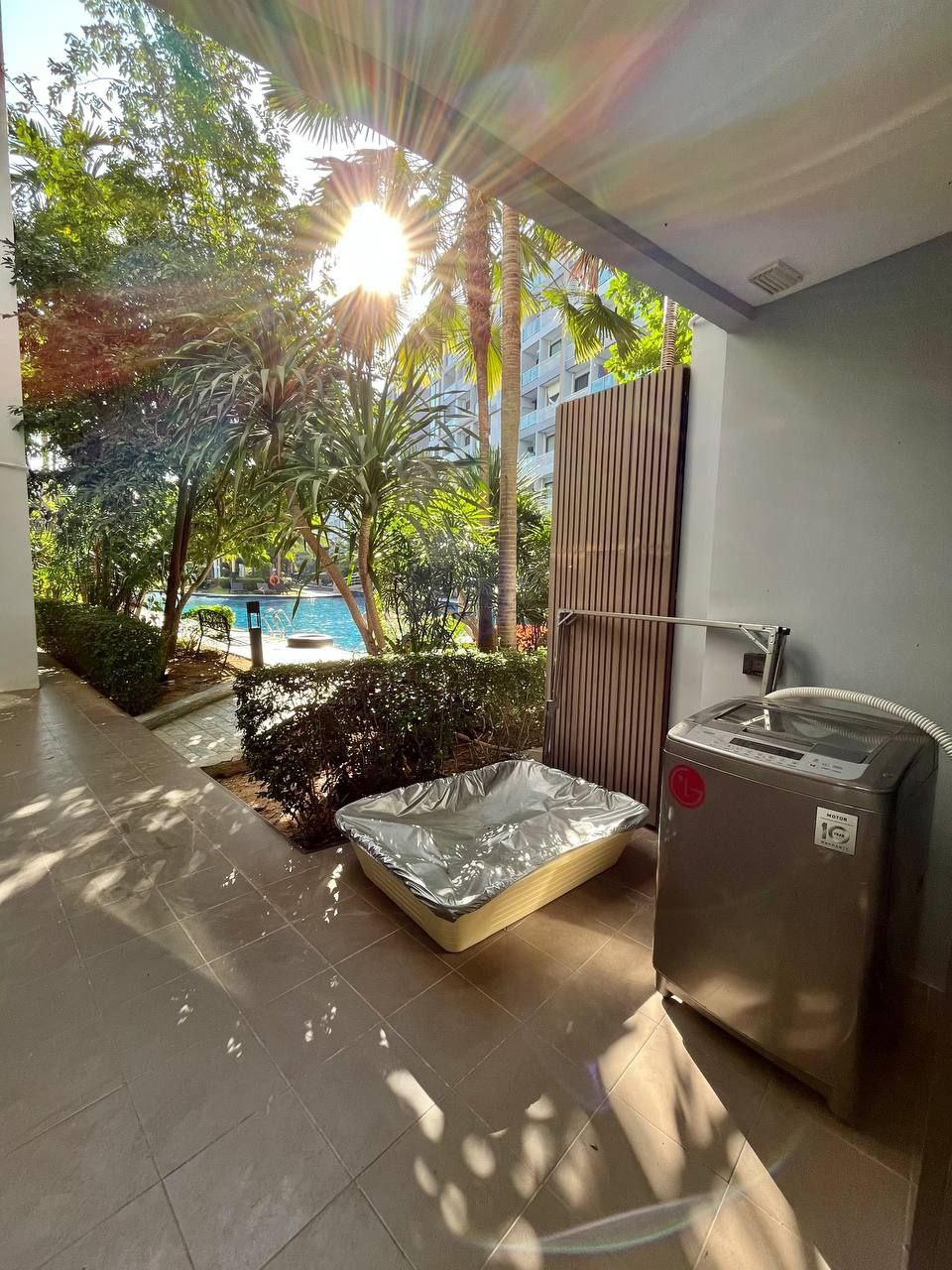 Аренда квартиры с выходом к бассейну