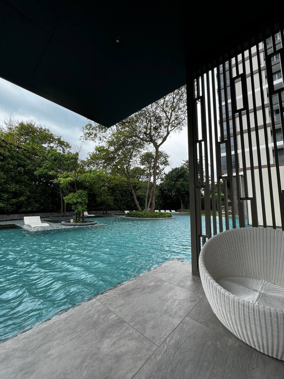 Сдача угловой квартиры в кондо