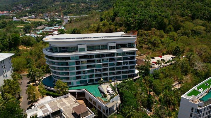 Аренда студии с видом на море