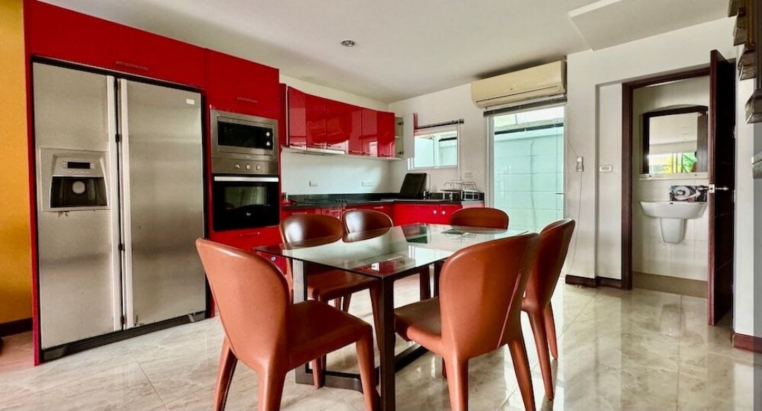 Аренда просторного таунхауса