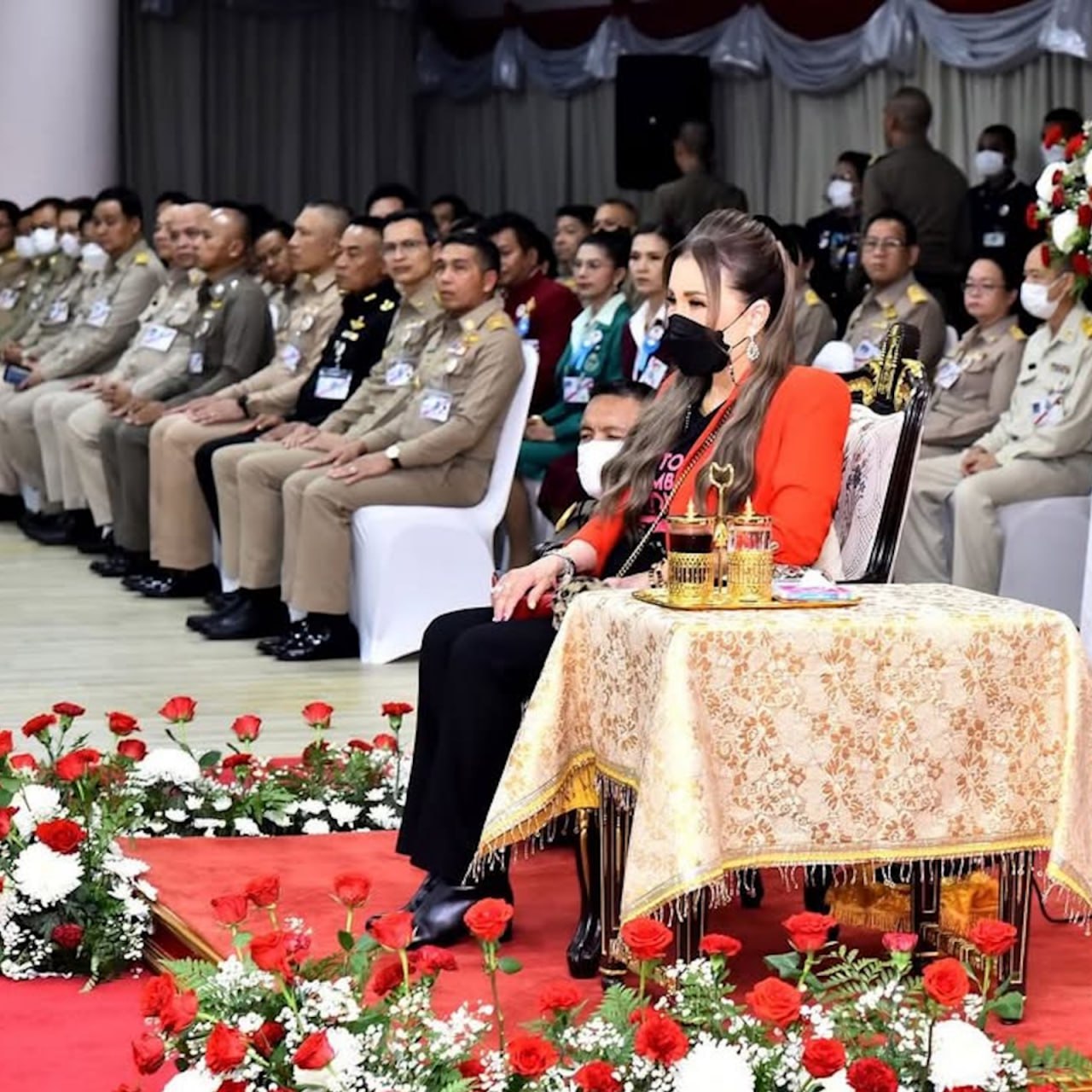 Визит принцессы на вегетарианский фестиваль