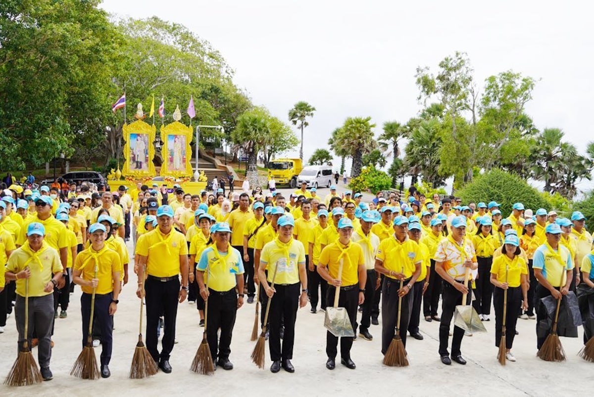 Пхукет отметил день памяти короля