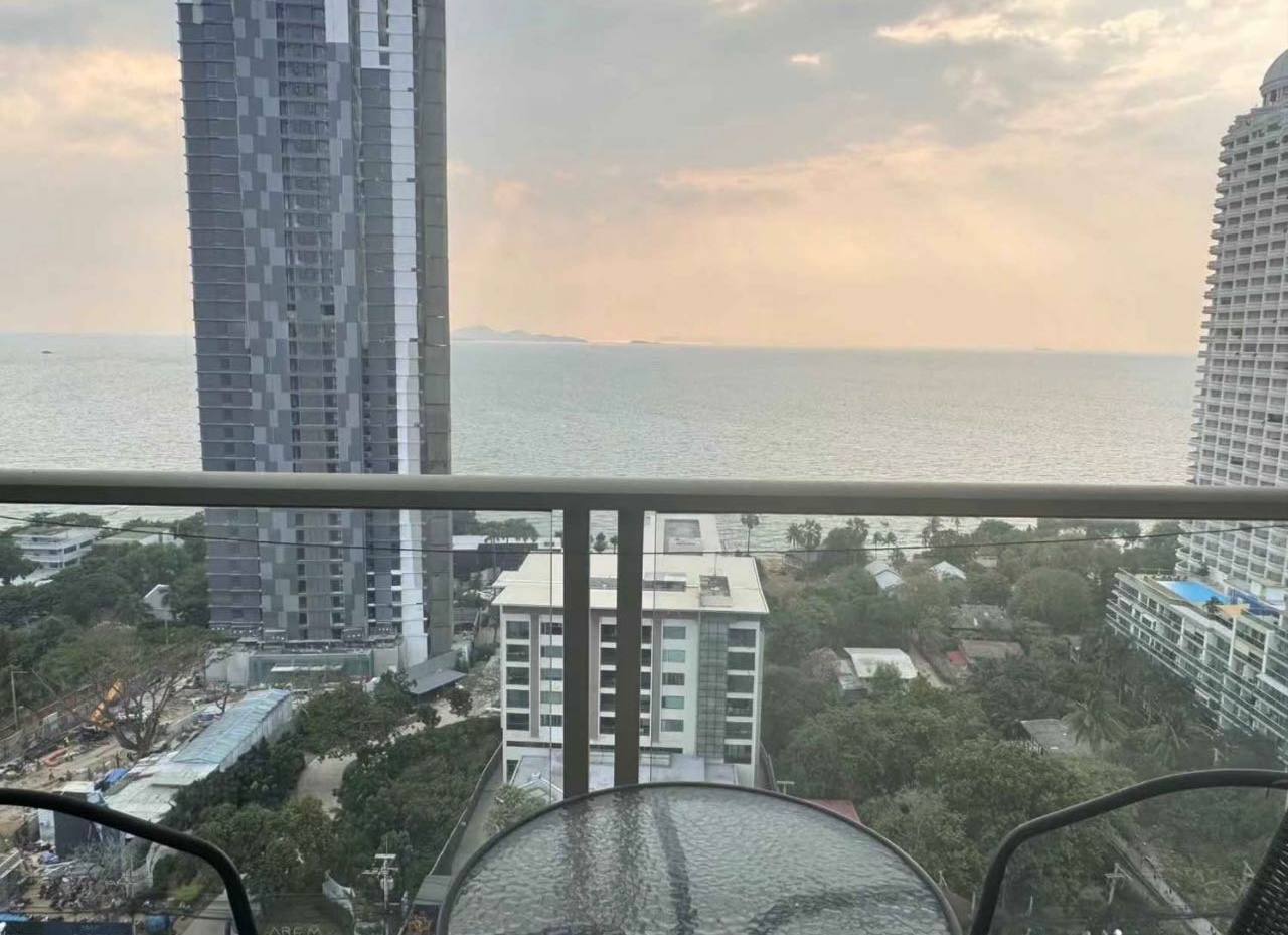 Аренда меблированной квартиры с видом на море