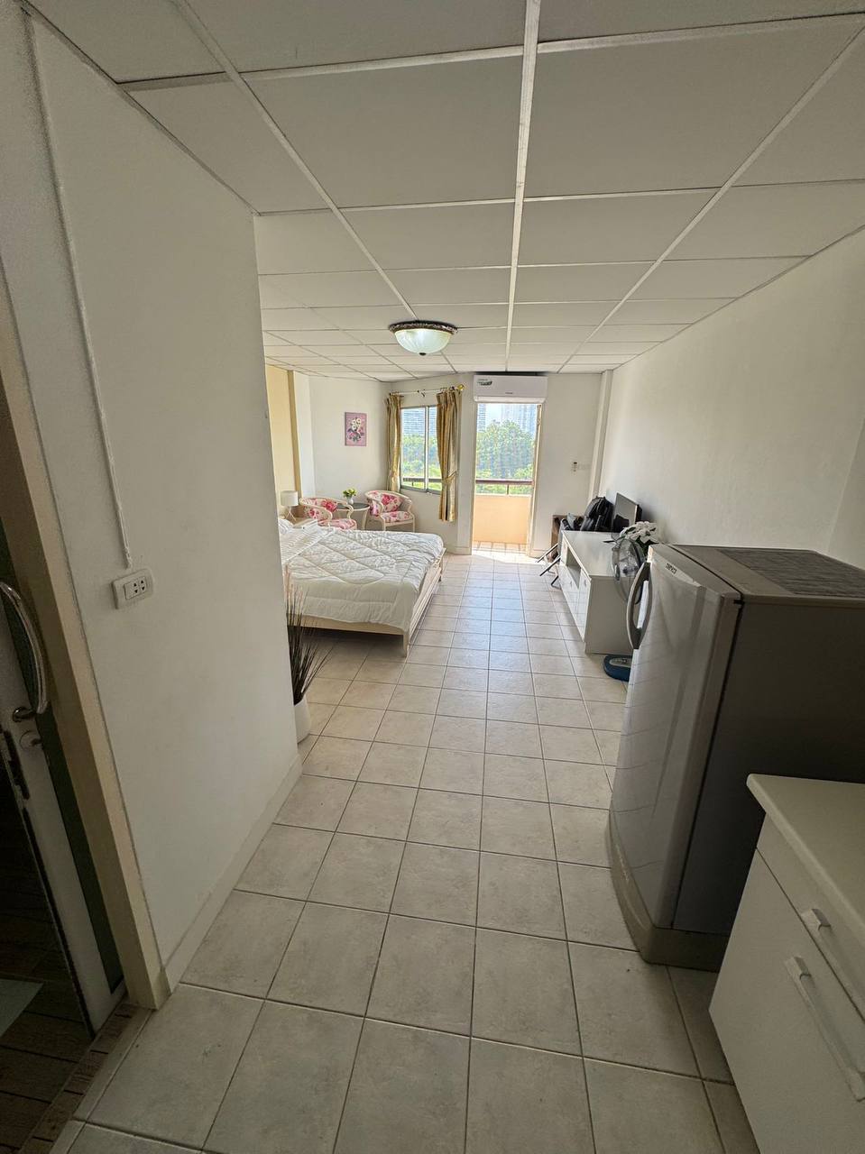 Аренда студии в районе Джомтьен