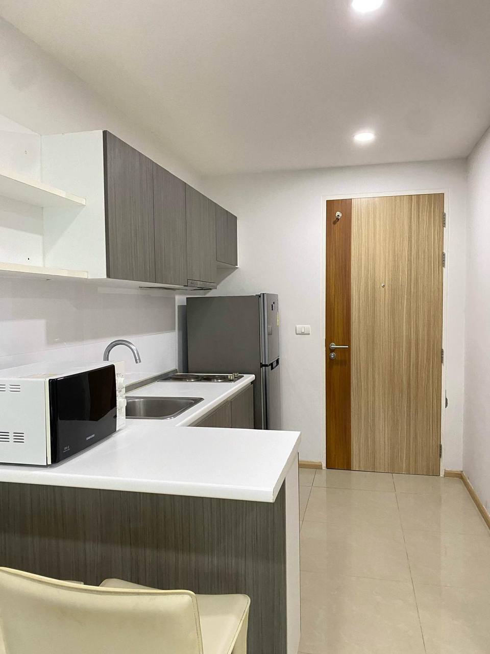 Аренда студии у моря с бассейном