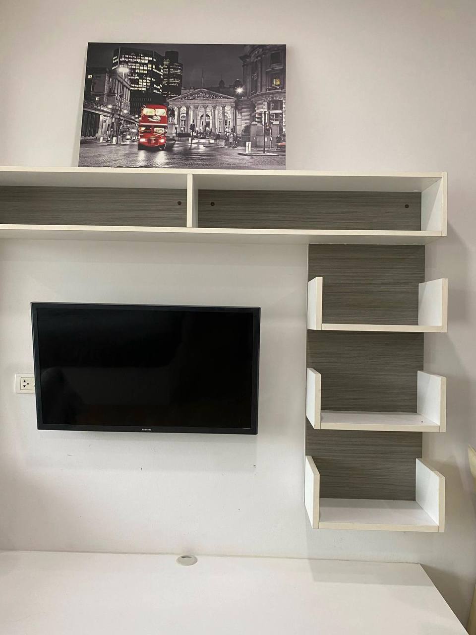 Аренда студии у моря с бассейном