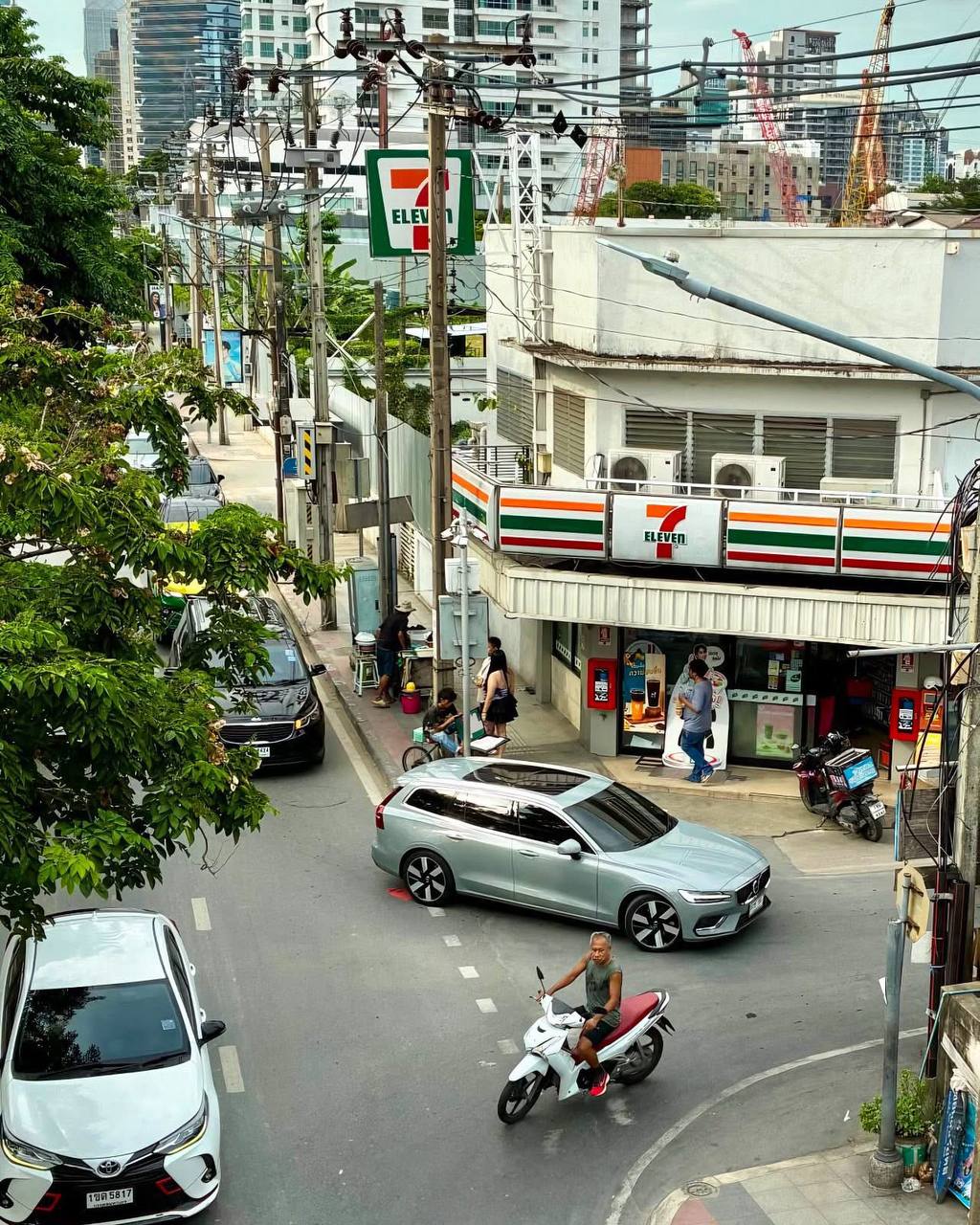 7-: больше, чем магазин в Таиланде