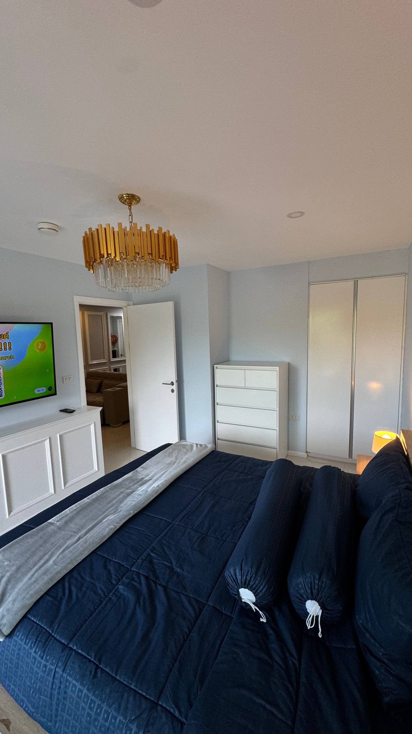 Аренда евродвушки с бассейном