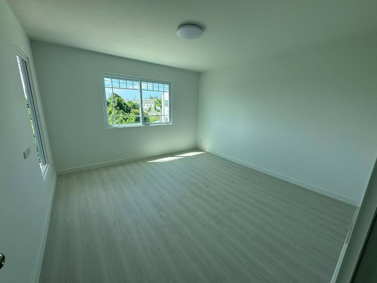 Продажа нового дома в Бристол Парк