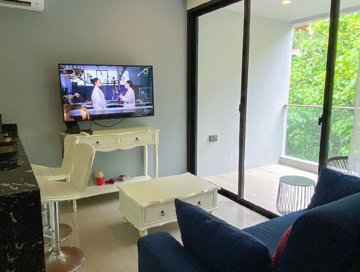 Стильная квартира с видом на бассейн