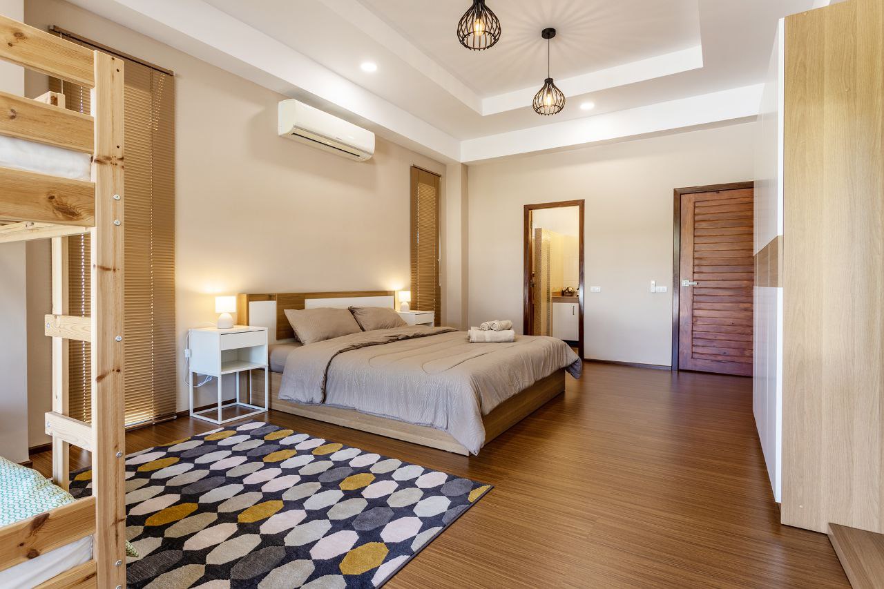 Аренда виллы с бассейном у пляжа