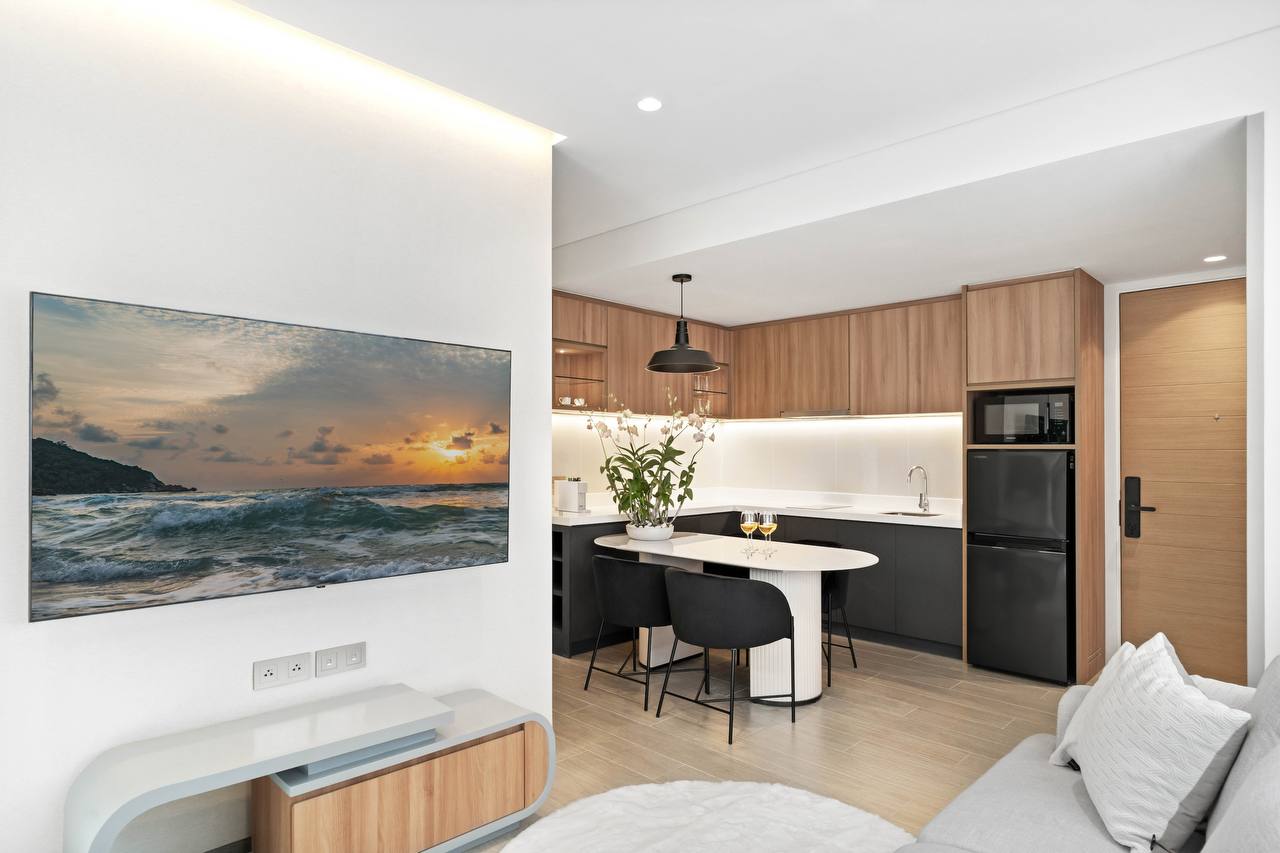 Новый жилой комплекс в лагуне