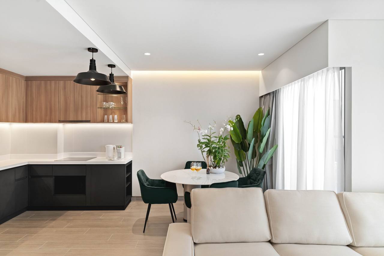 Новый жилой комплекс в лагуне