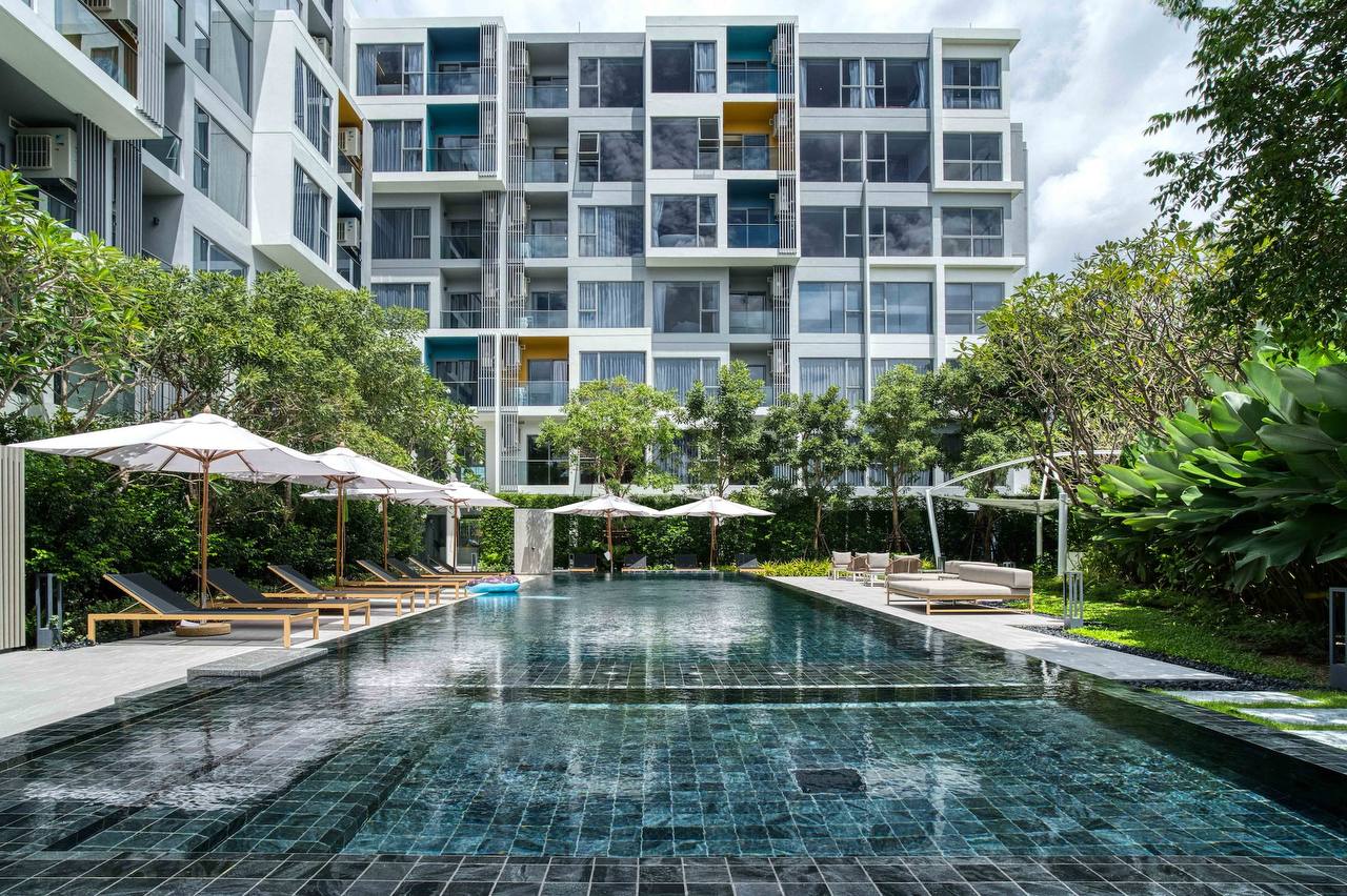 Новый жилой комплекс в лагуне