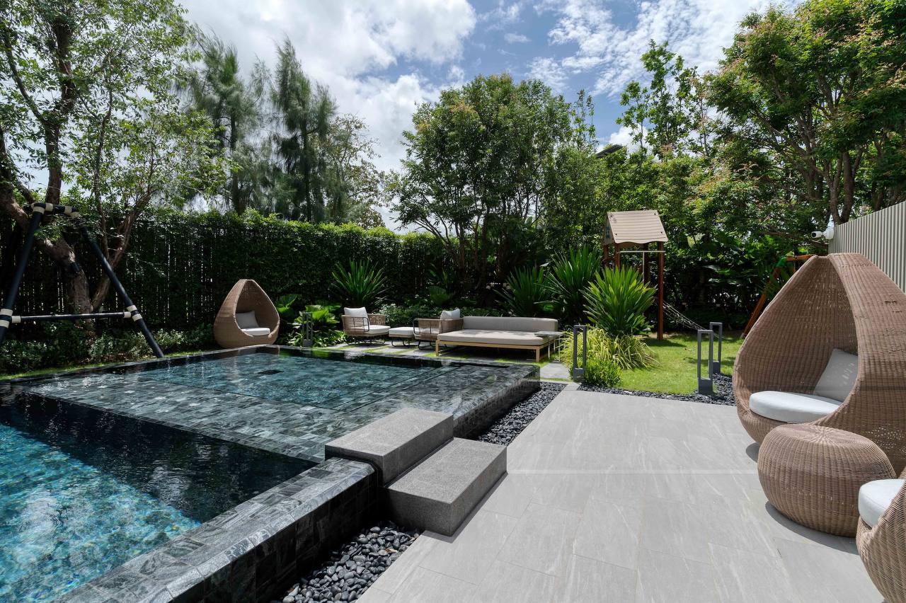 Новый жилой комплекс в лагуне