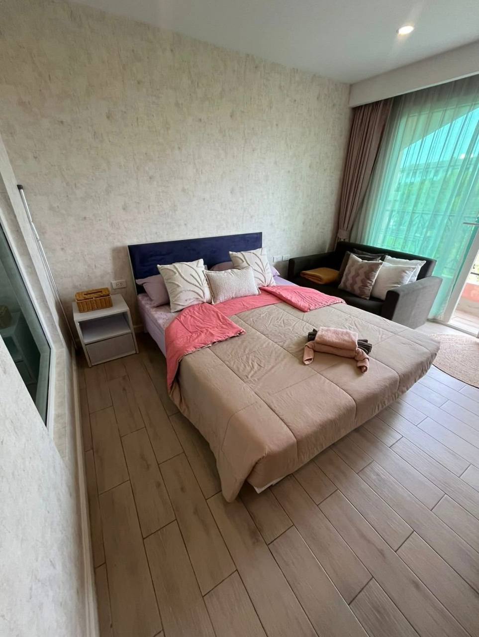 Аренда студии в Джомтьене