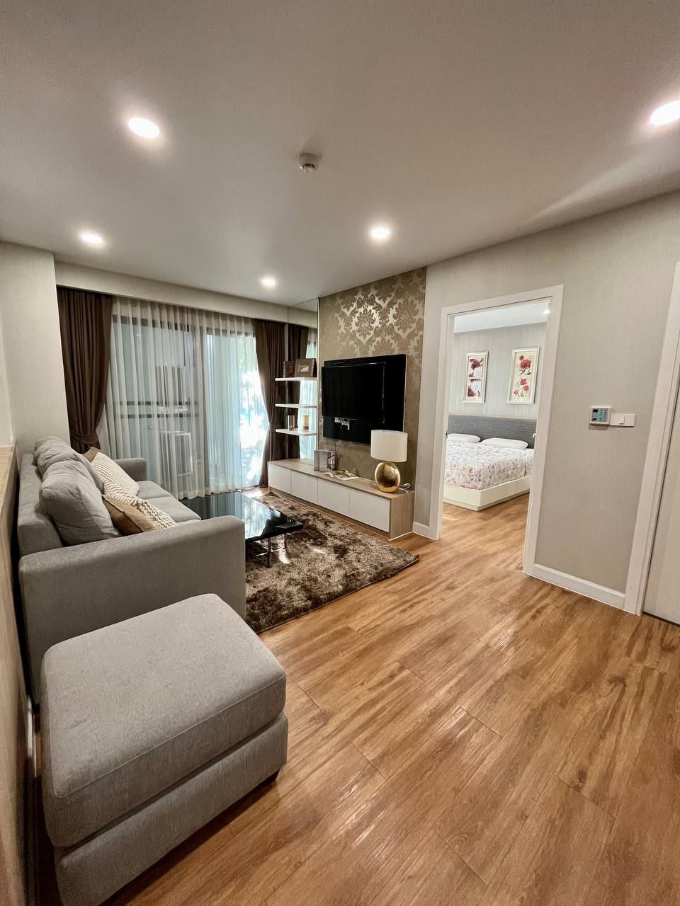 Аренда квартиры с выходом к бассейну