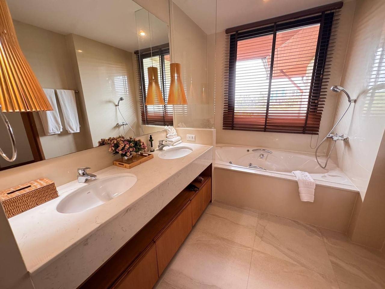 Элитная вилла в лагуне с приватностью