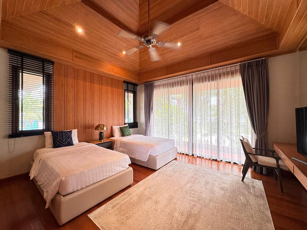 Элитная вилла в лагуне с приватностью