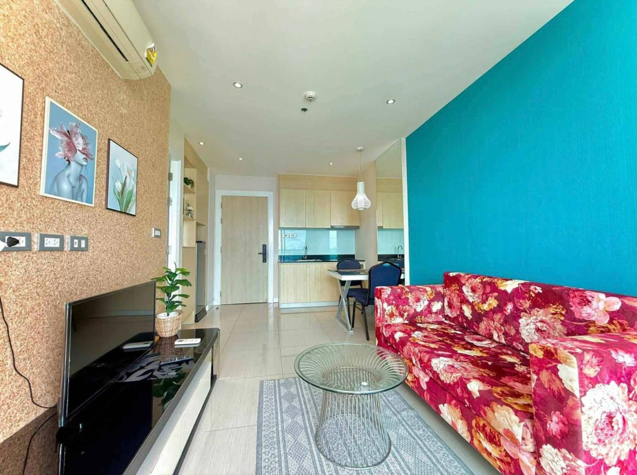 Шикарный семейный кондо с полным сервисом