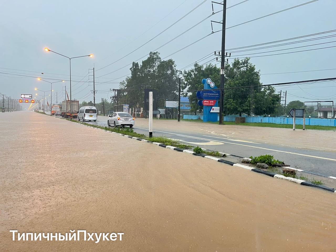 Тропический шторм Фэнчэнь угрожает Таиланду