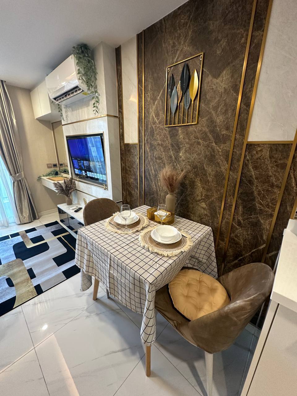 Аренда студии в новом кондо