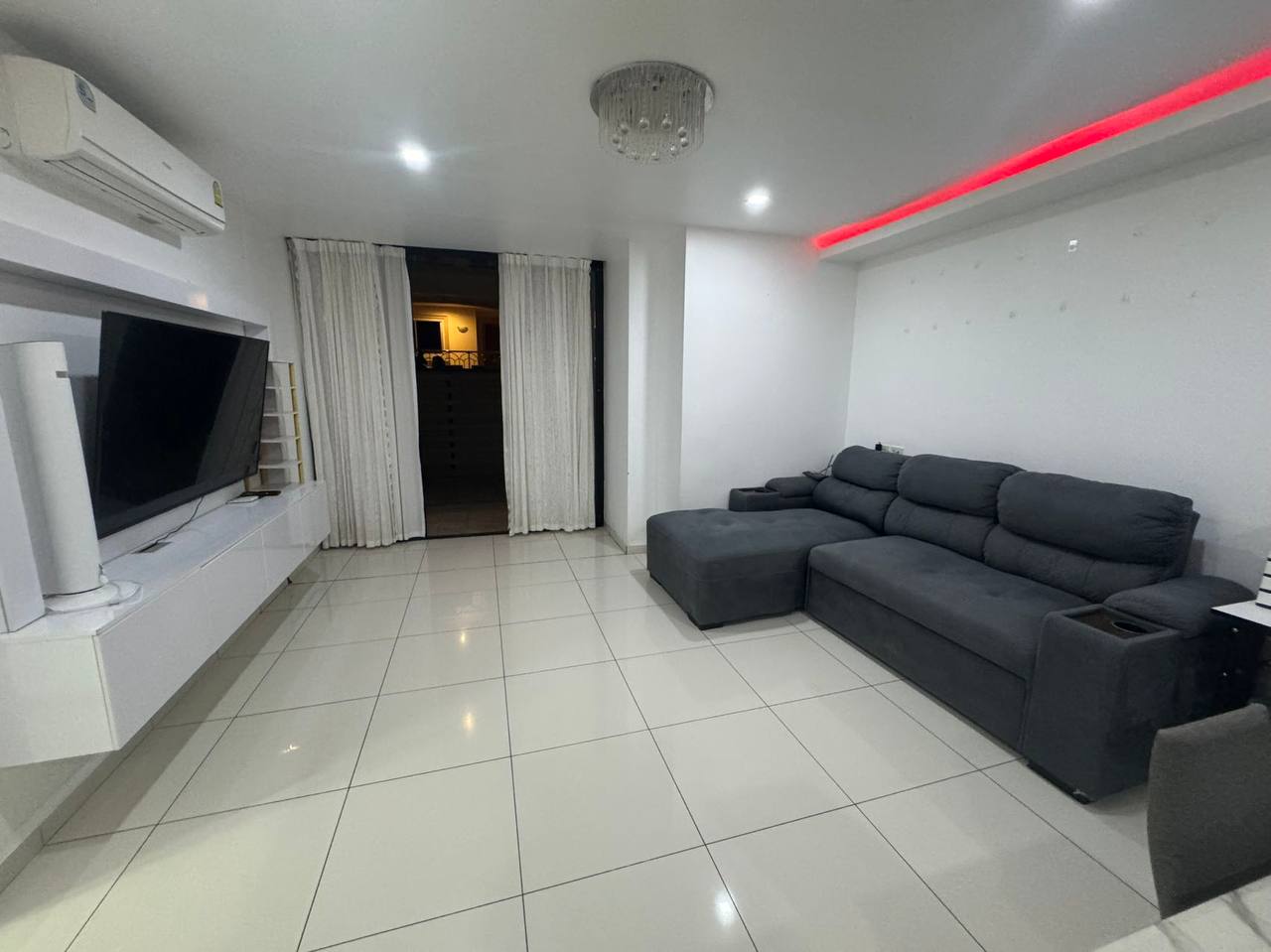 Аренда просторной квартиры с двором