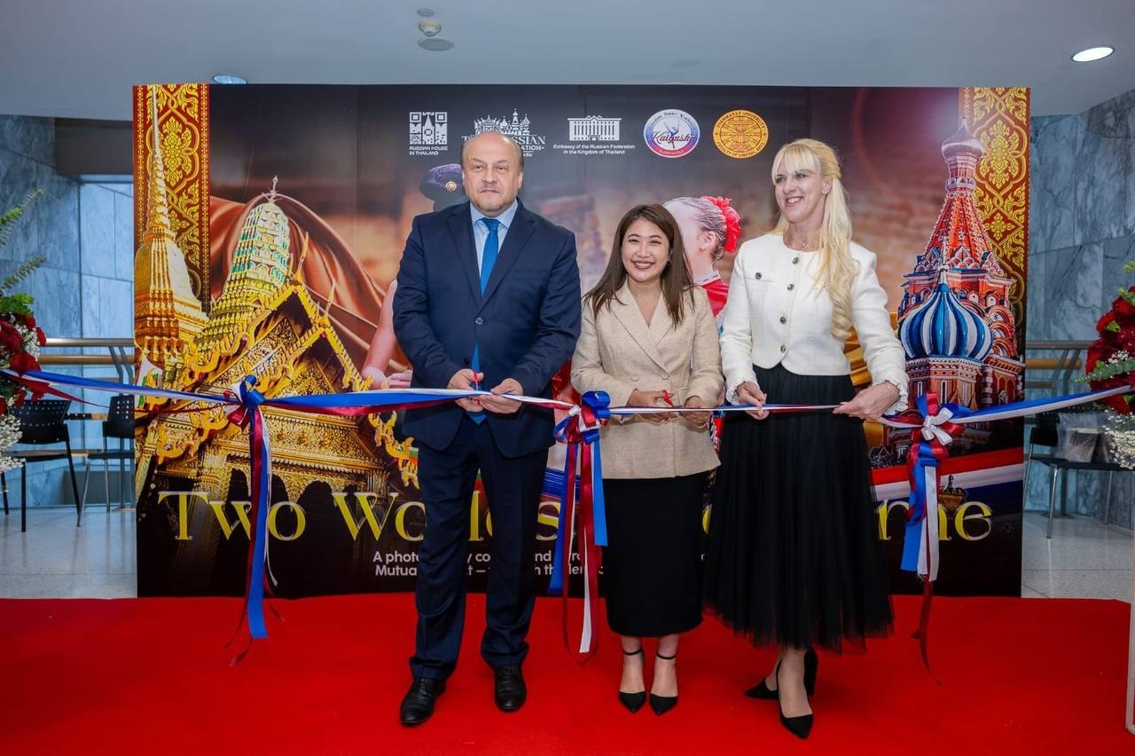 Открытие фотовыставки в Бангкоке