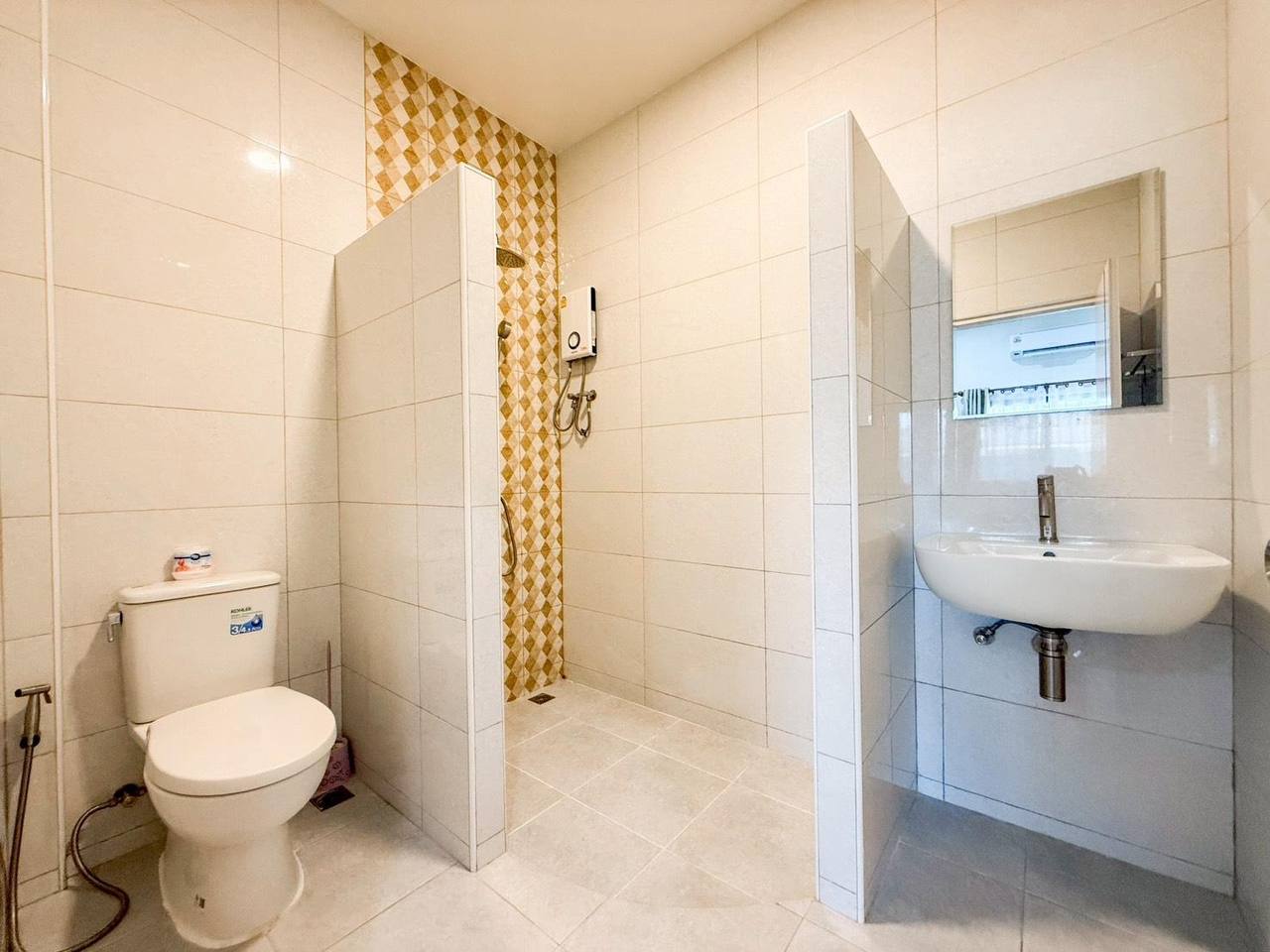 Дом в аренду с мебелью и парковкой