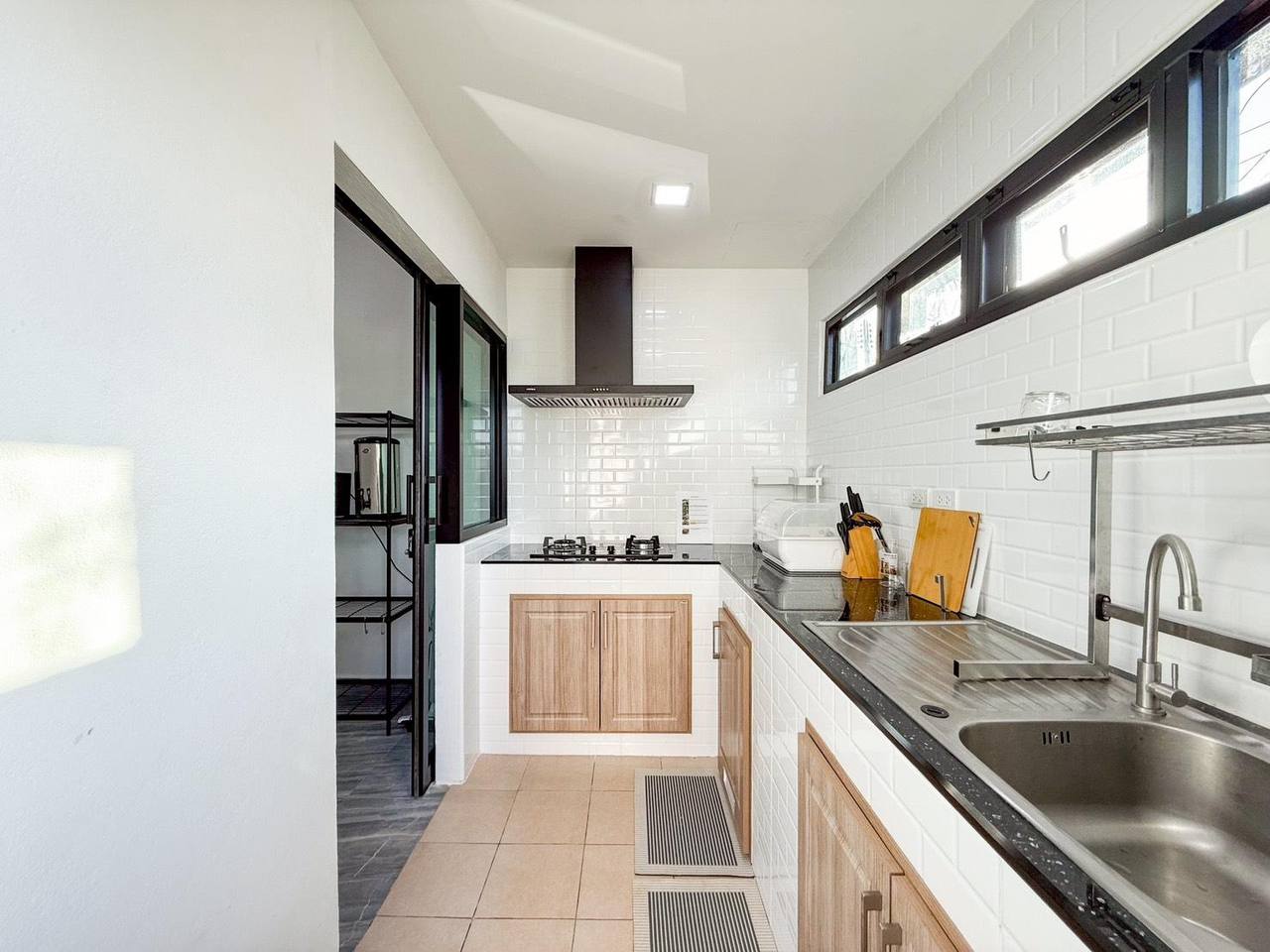 Дом в аренду с мебелью и парковкой