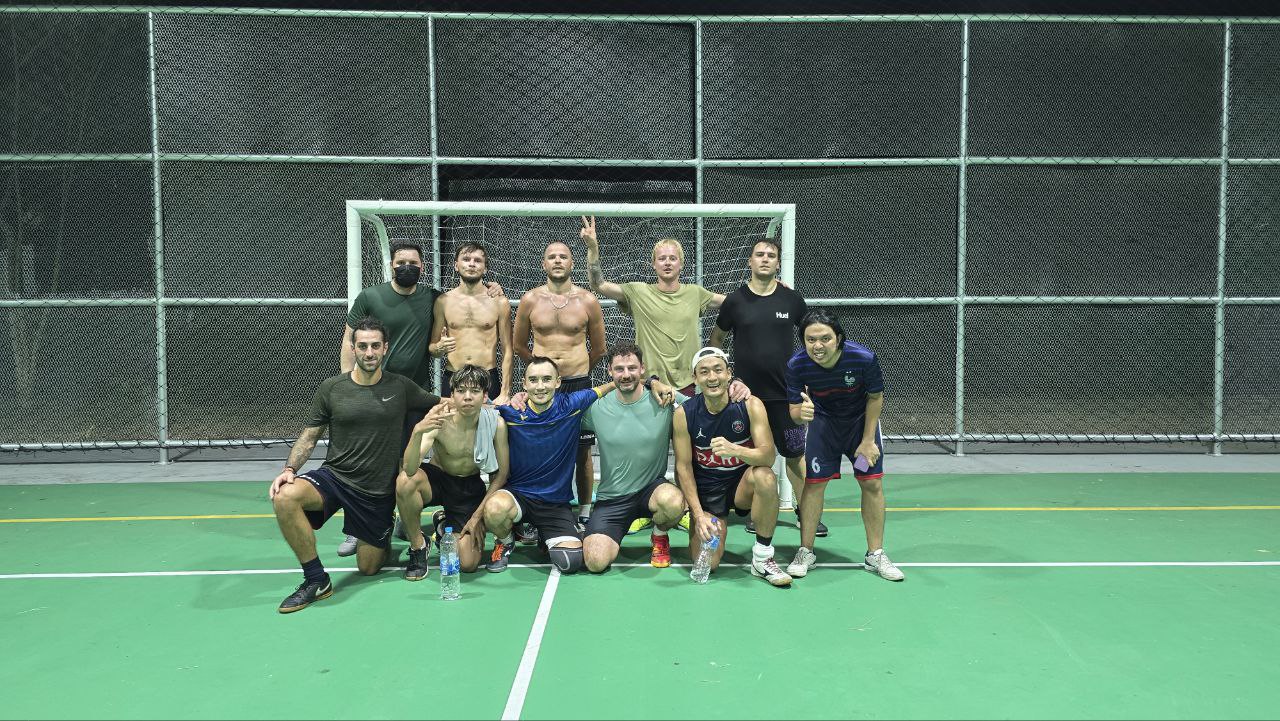 Футзал на острове: тренировки и игры