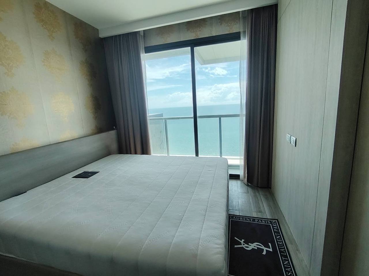 Аренда премиального кондо на первой линии