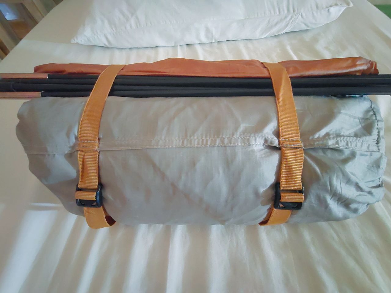 Новая палатка для кемпинга