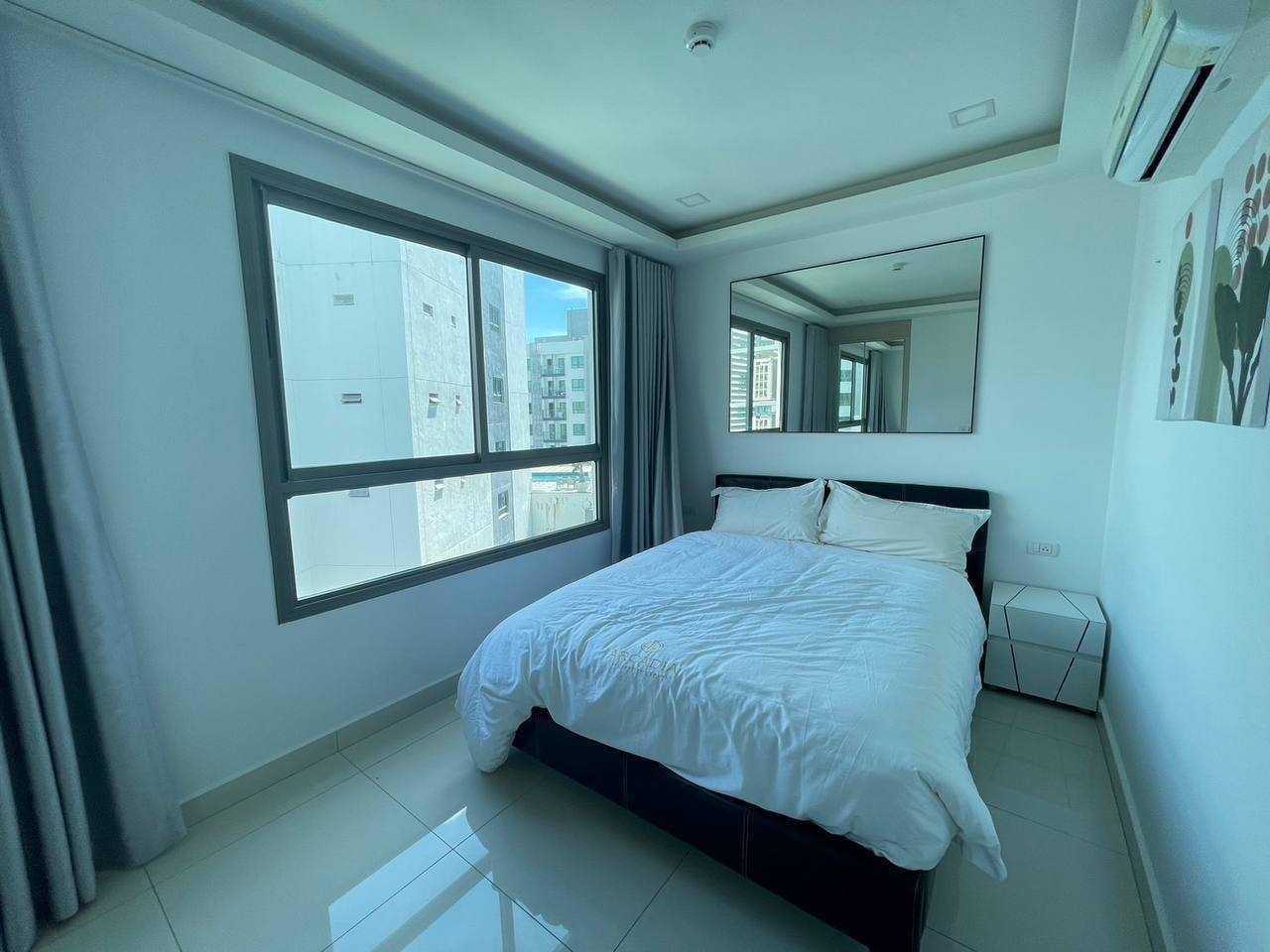 Сдача квартиры помесячно с видом на бассейн