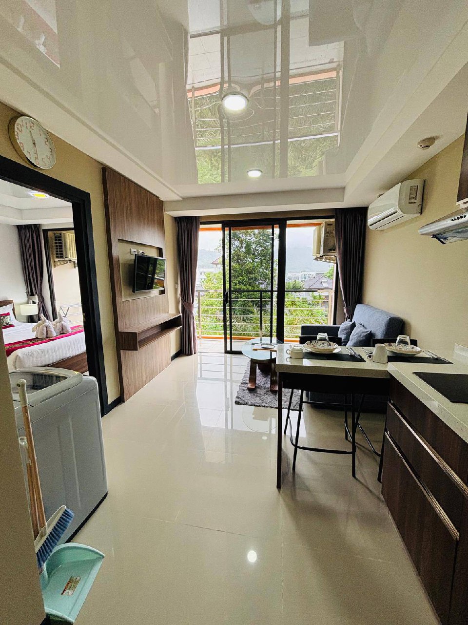 Аренда квартиры у моря с бассейном