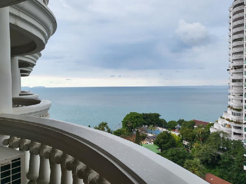 Продажа квартиры у моря в Паттайе