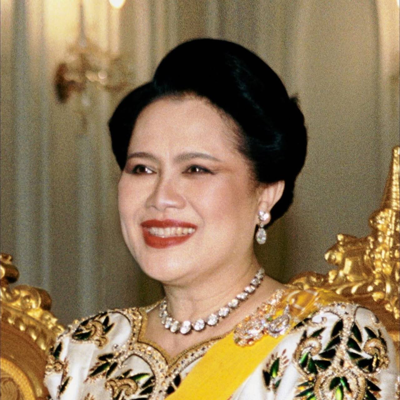 Кончина королевы Сирикит