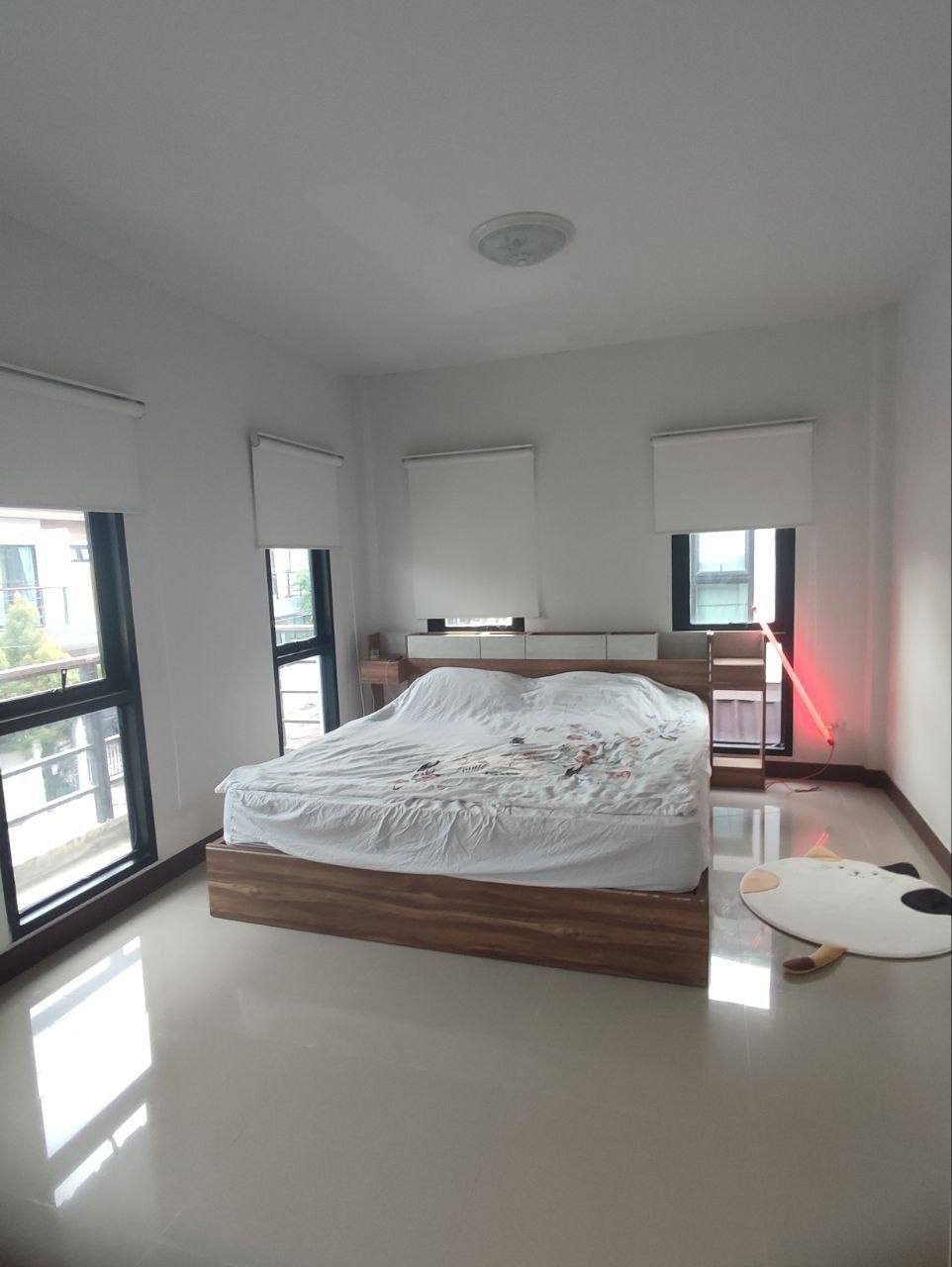 Ищем соседа в уютный дом