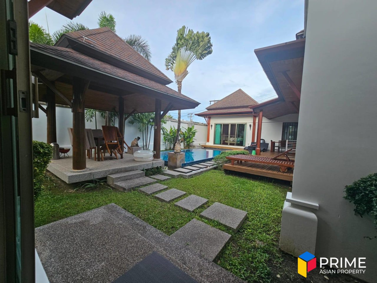 Аренда виллы на Равай