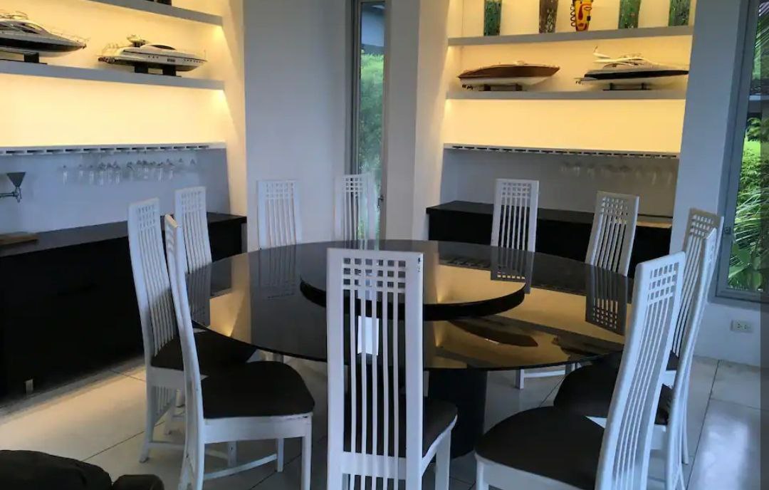 Аренда виллы с видом на море