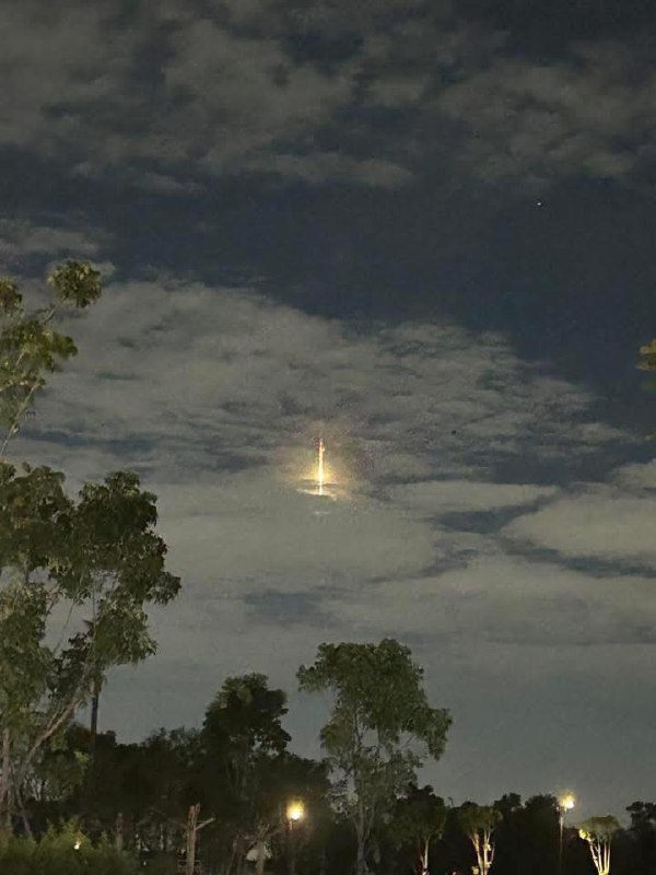 Яркий болид над Паттайей