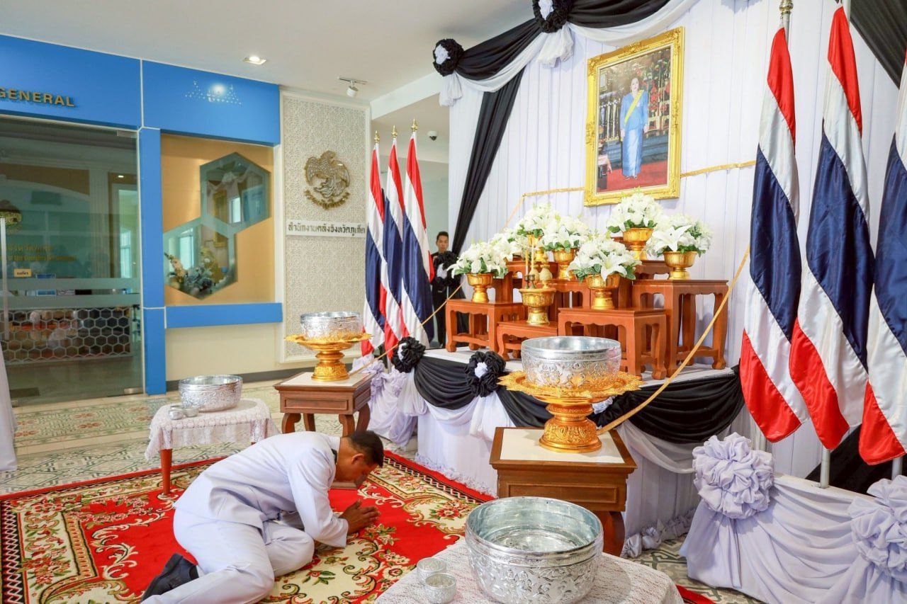 Пхукет скорбит по королеве-матери Сирикит