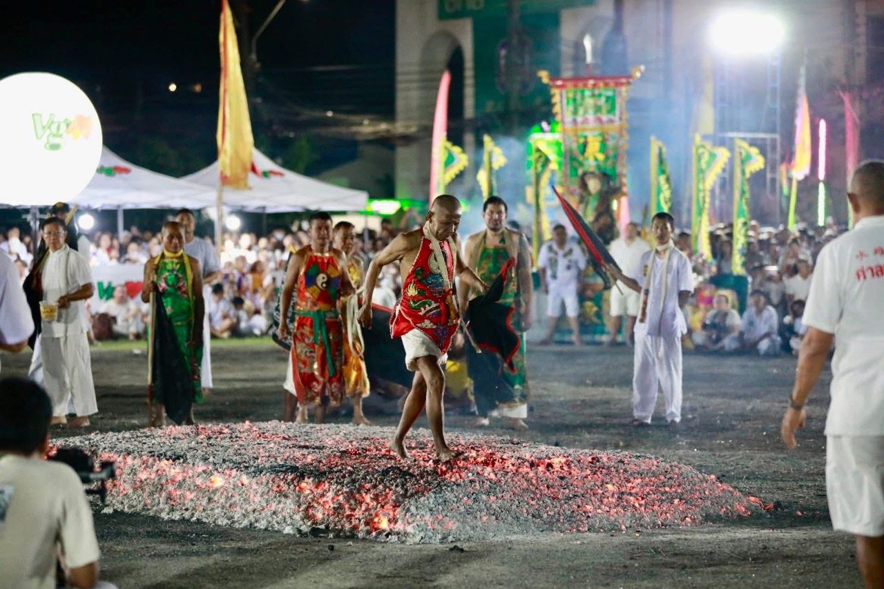 Вегетарианский фестиваль на Пхукете